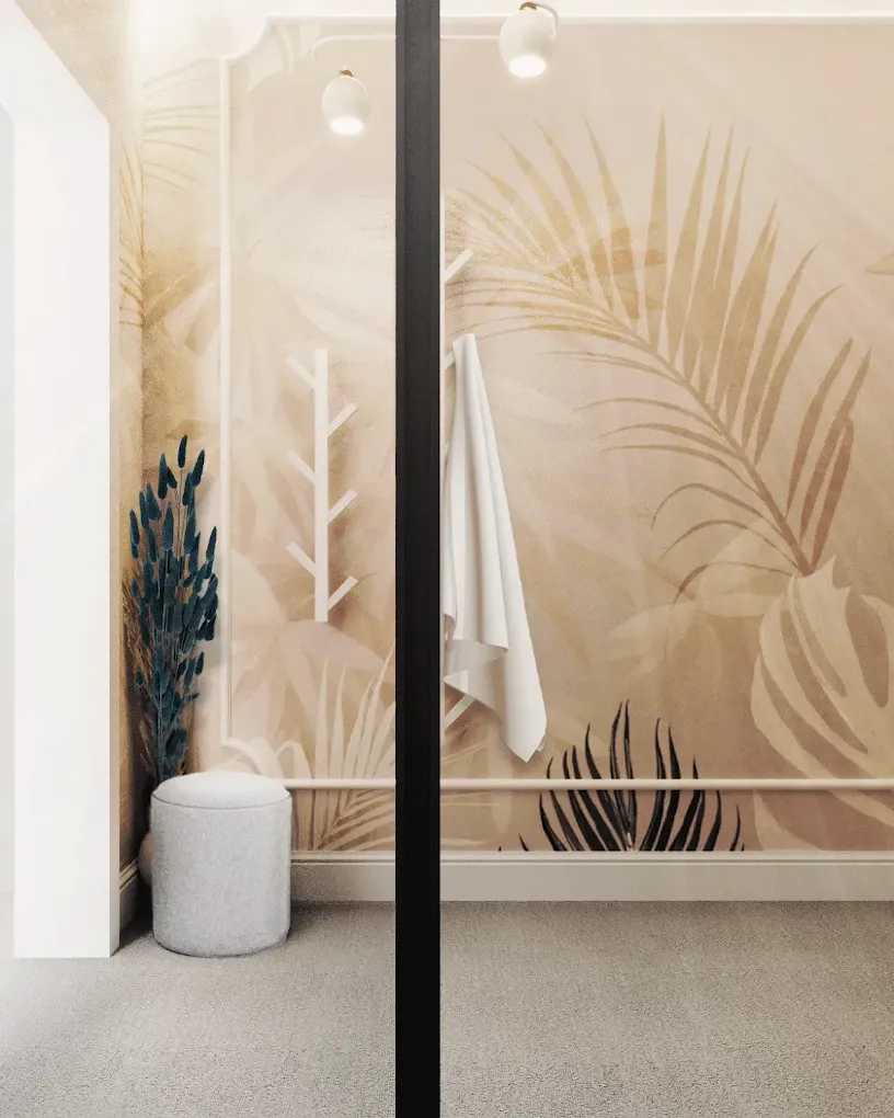 Walk-in closet tip vagon cu tapet botanic